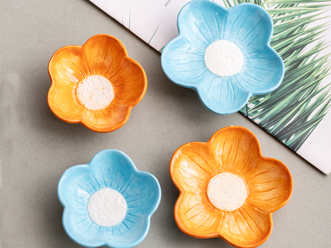 Hand painting floral plate-Products - Ys (Sano) Ceramics.